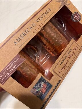 American Vintage Copper-Colored Hammered Mug Set